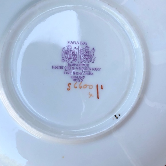 Paragon Double Warrant Tea Cup Saucer Pansies Pansy Black England HM Que… - Picture 8 of 11